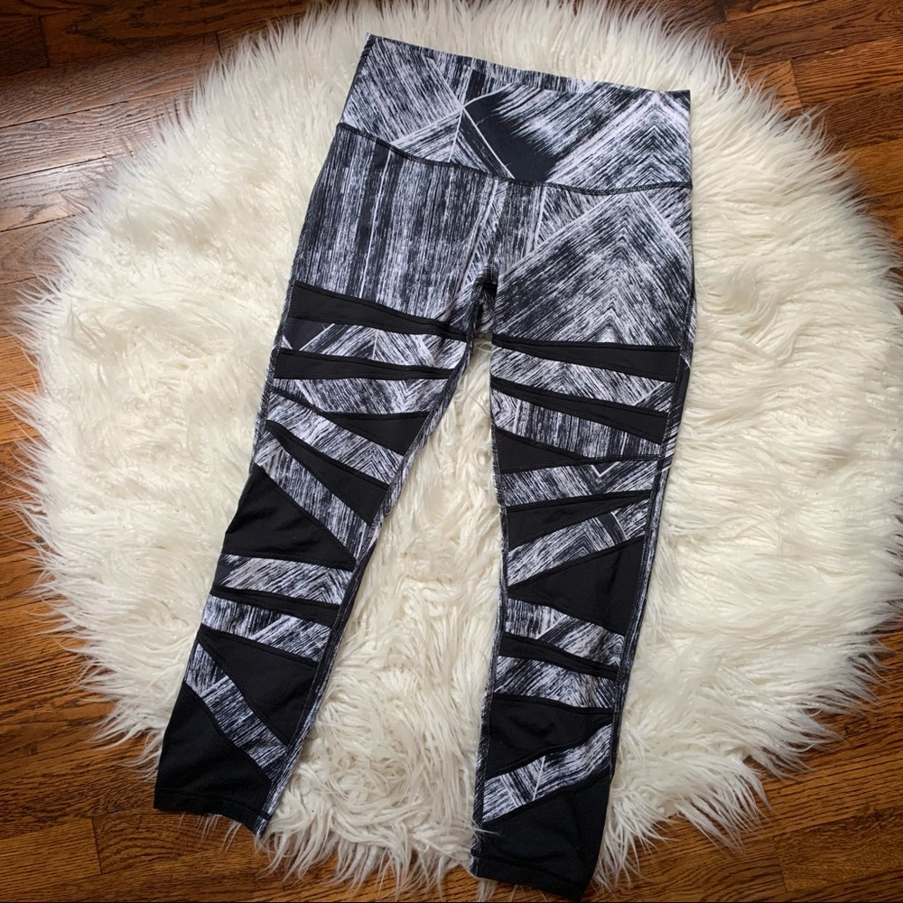 Lululemon yoga pants